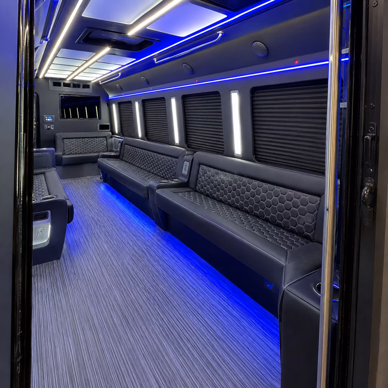 phoenix prom party buses with the amenities your night deserves